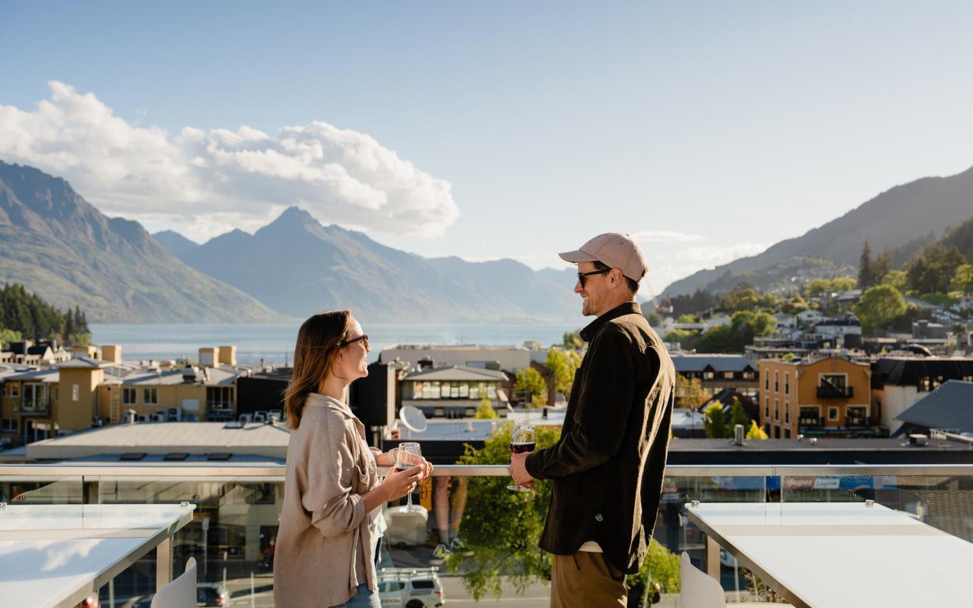 Mi-Pad Queenstown Exteriör bild
