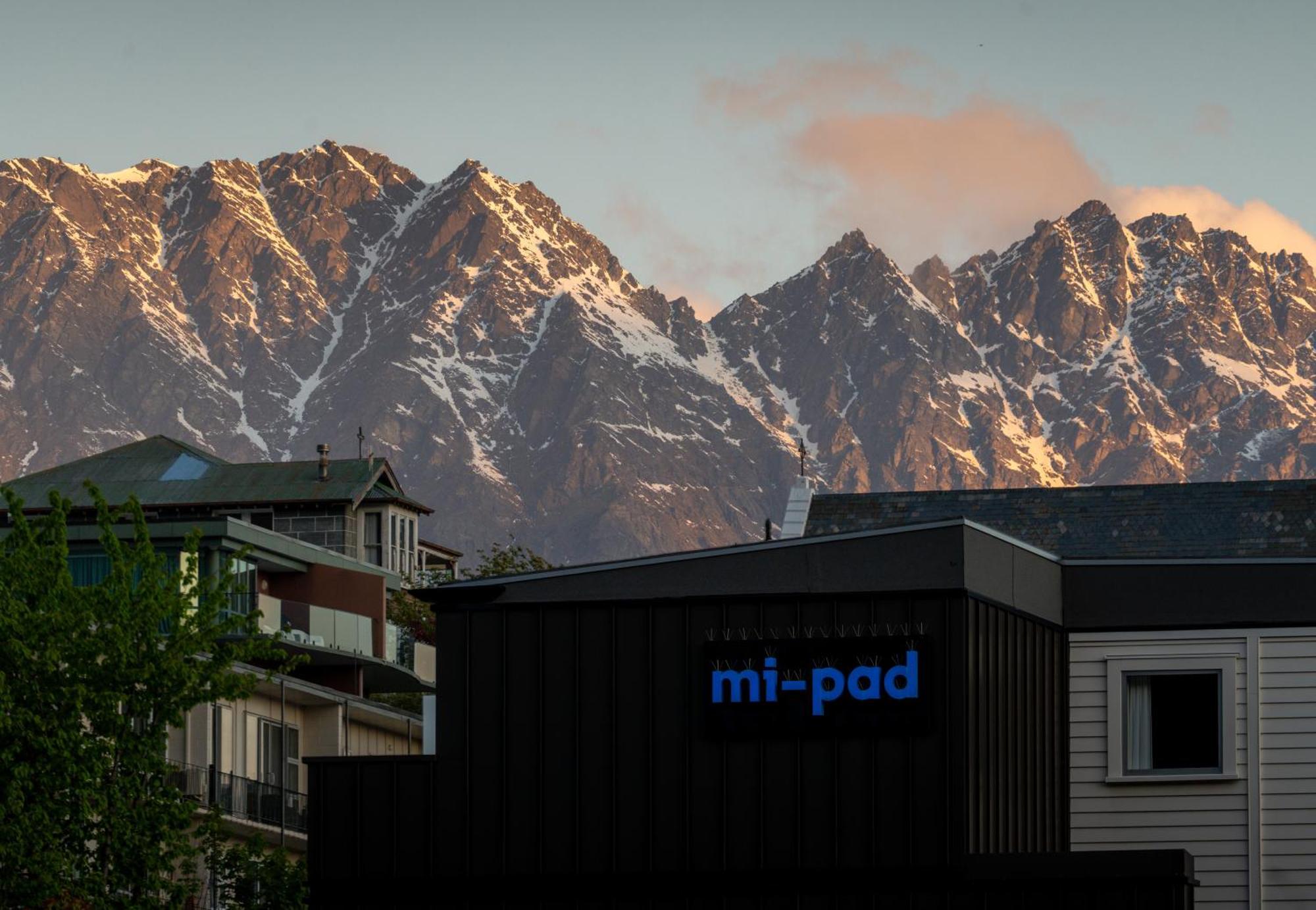 Mi-Pad Queenstown Exteriör bild